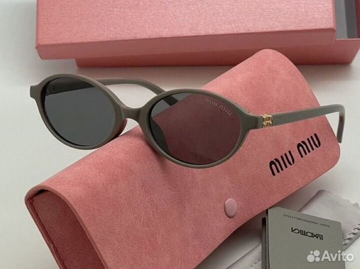 Солнечные очки miu