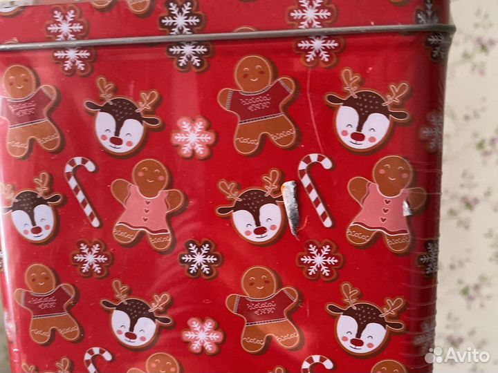 Банка для печенья новогодняя железная