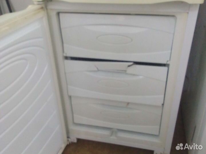 Холодильник Норд выс 180 см