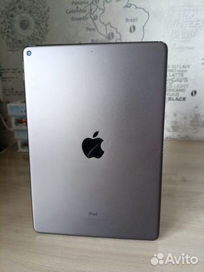 Планшет Apple iPad Air 64Gb Wi-Fi muuj2RU/A 10.5