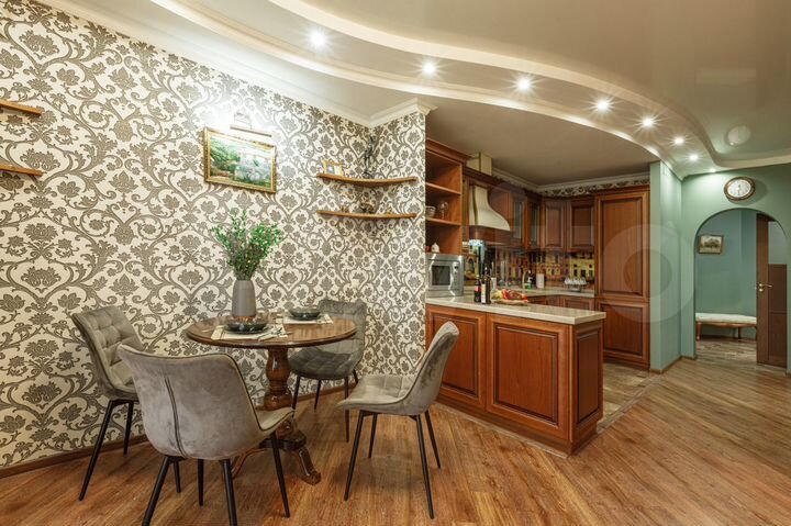 3-к. квартира, 86 м², 19/23 эт.