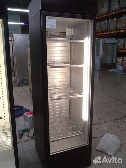 Холодильный шкаф