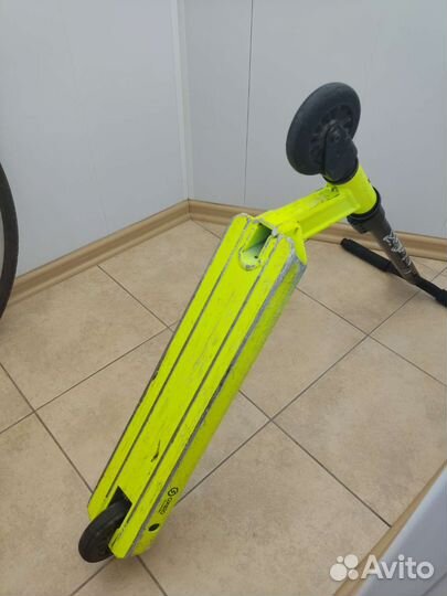 Трюковой самокат