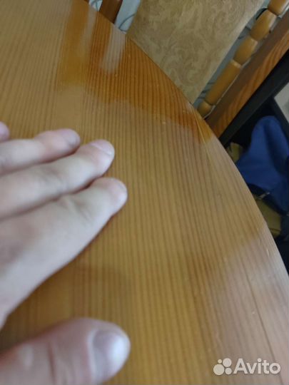 Стол из дерева