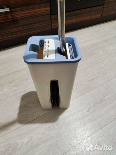 Ведро со шваброй с отжимом