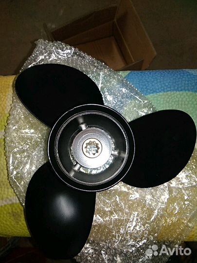 Винт на лодочный мотор Сузуки 25