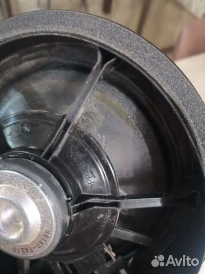 Штатные колонки toyota RAV 4