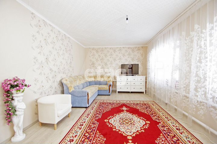 Дом 145 м² на участке 14 сот.