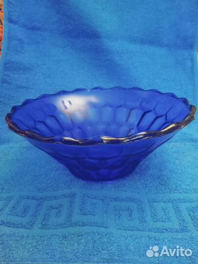 Салатница цветное стекло