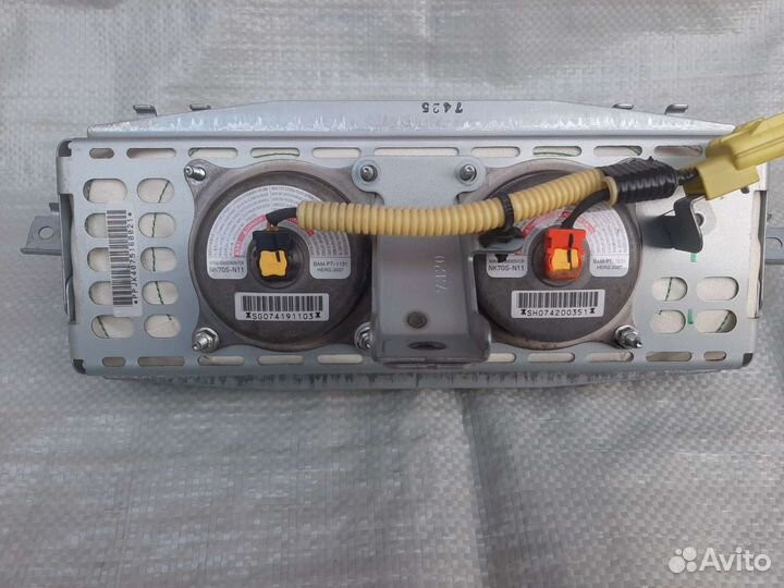 Подушка безопасности Infiniti G25 G35 G37 V36