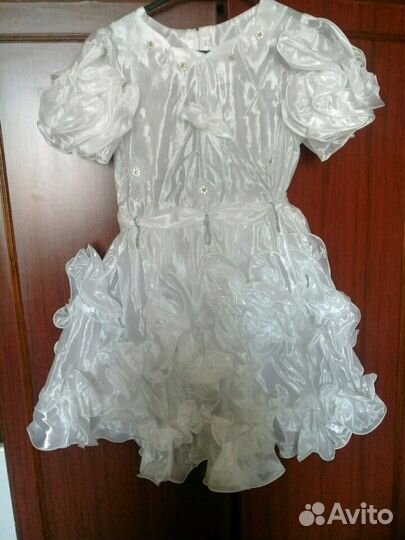 Платья детские новые