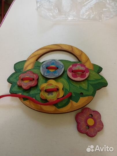 Игрушки шнуровки пазлы