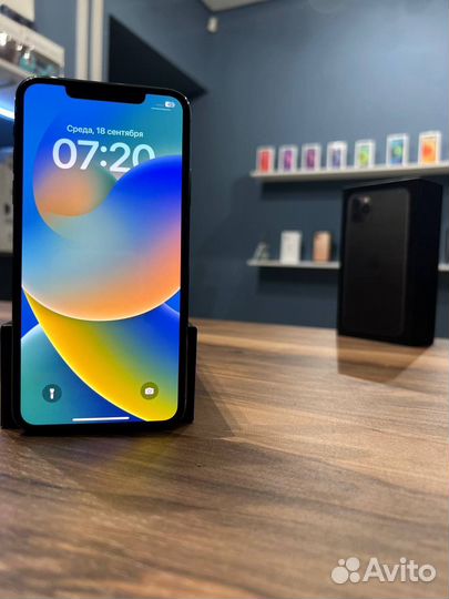 iPhone 11 Pro Max, 64 ГБ