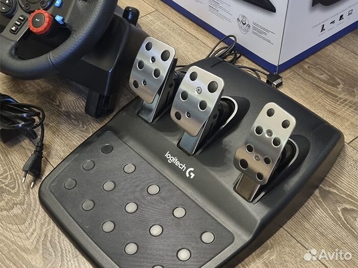 Руль Logitech G29 Driving Force