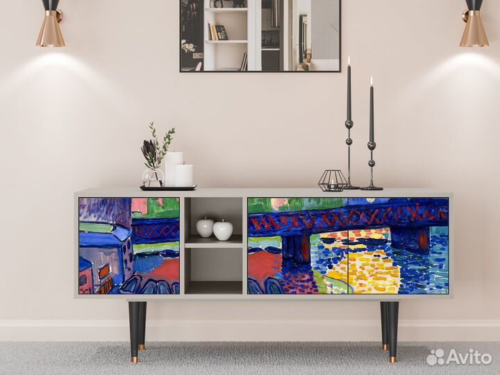 Тв-тумба T5 - Сатин - Charing Cross Bridge