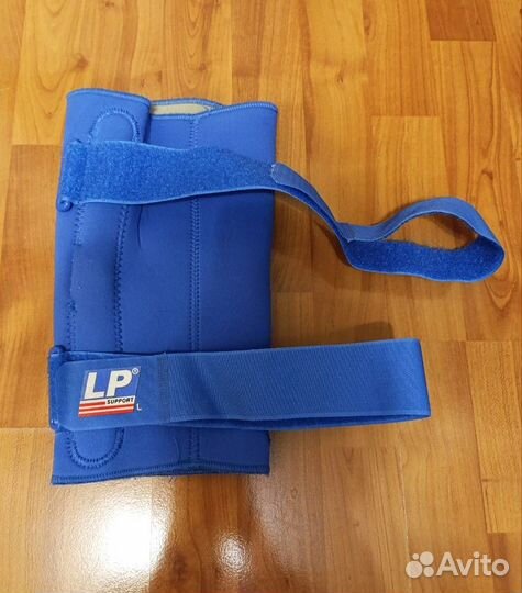 Шарнирный стабилизатор колена LP