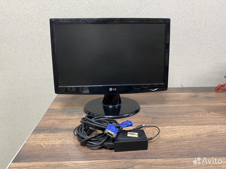 Монитор 19 дюймов VGA 5 мс