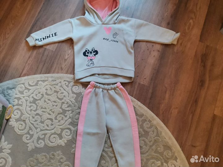 Флисовый костюм на девочку 104