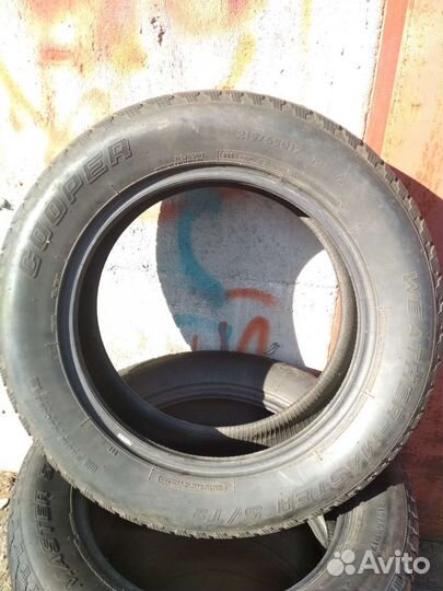 Cooper Weather-Master S/T 2 215/65 R17