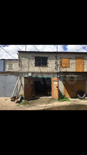 Гараж, > 30 м²