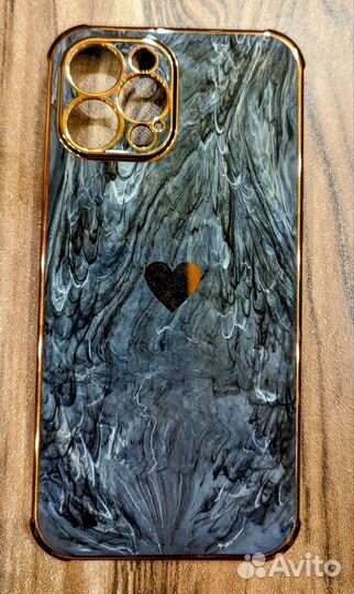 8 чехлов iPhone 12 Pro Max