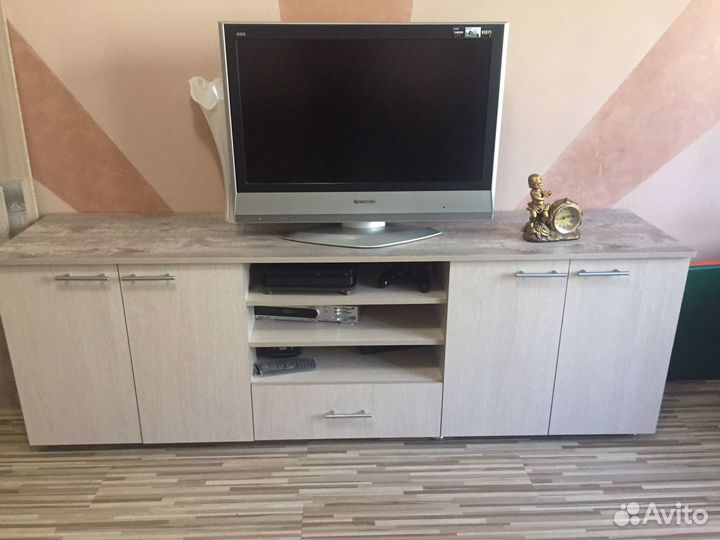 Тумба под телевизор