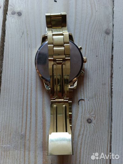 Мужские наручные часы электронные цифровые