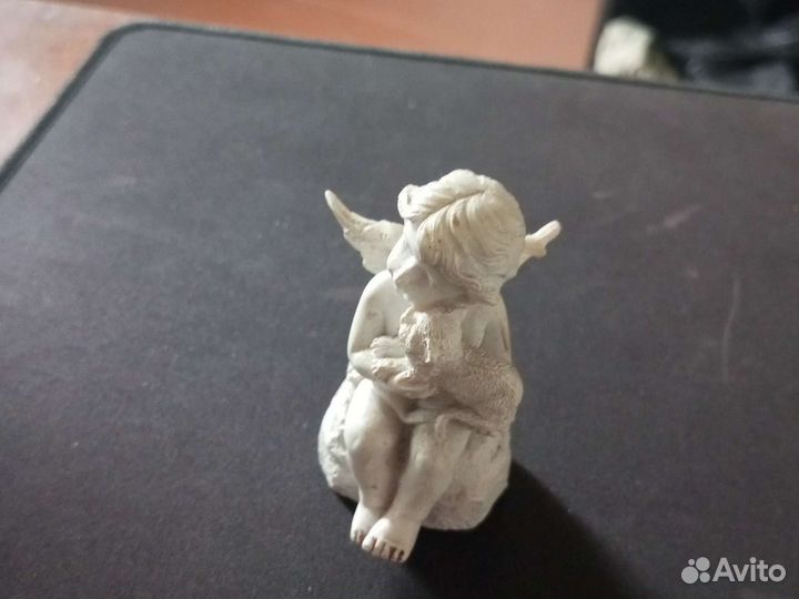 Статуэтка фарфор