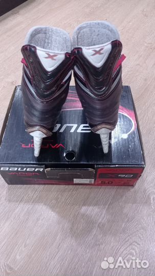 Хоккейные коньки bauer vapor х90 (5ее)