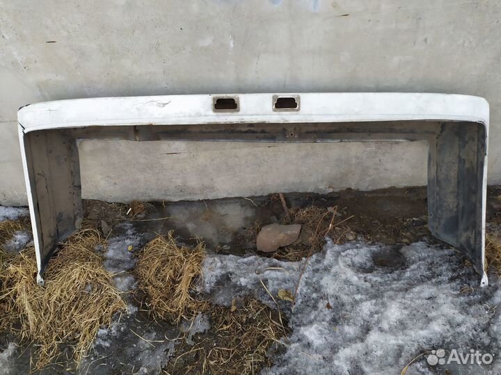 Бампер задний на nissan sunny b12