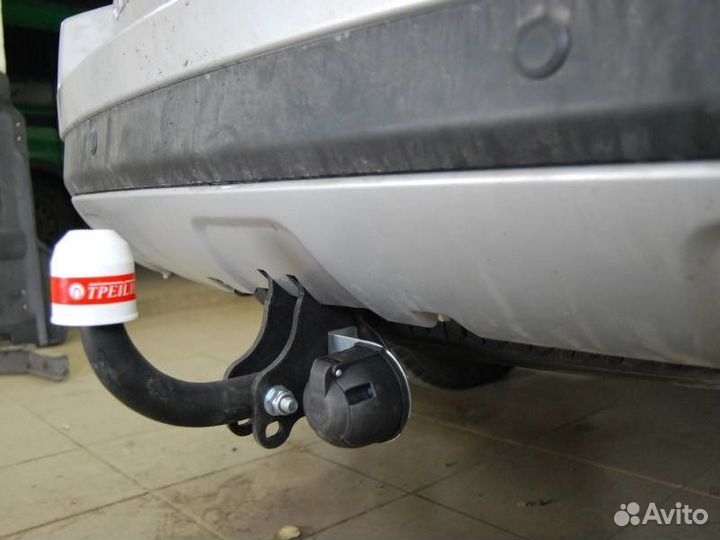 Фаркоп со съемным шаром и установка