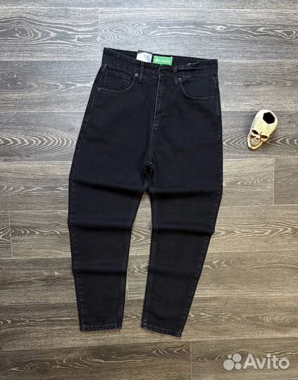 Джинсы Lacoste