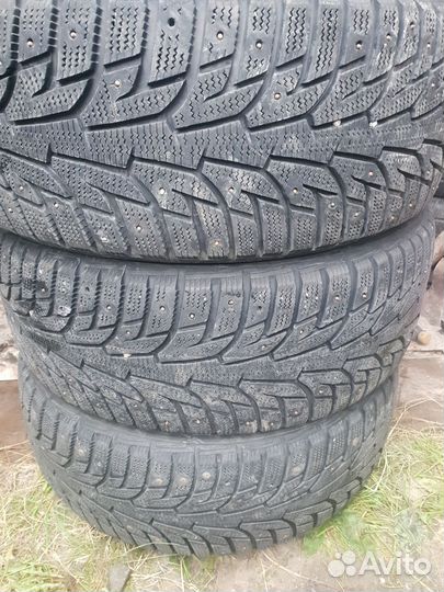 Gislaved Frost 215/55 R17 110H