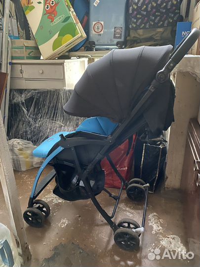 Прогулочная коляска