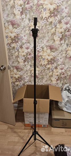 Штатив парикмахерский