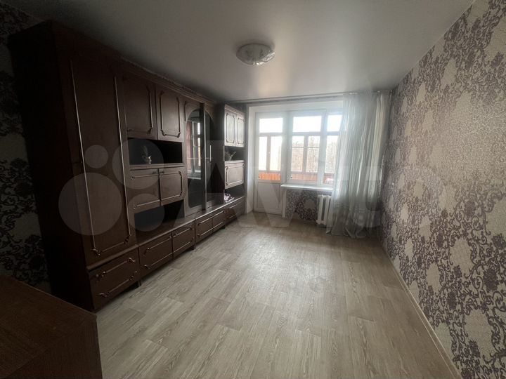 2-к. квартира, 48 м², 4/9 эт.