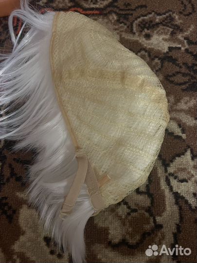 Парик белый короткий
