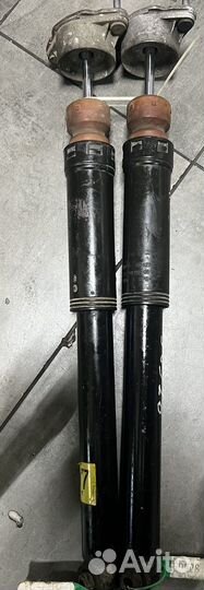 Амортизаторы задние на Мерседес w212