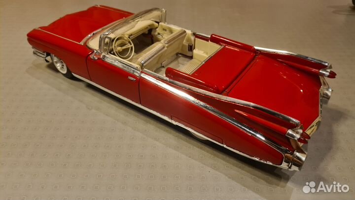 Коллекционная модель 1/18