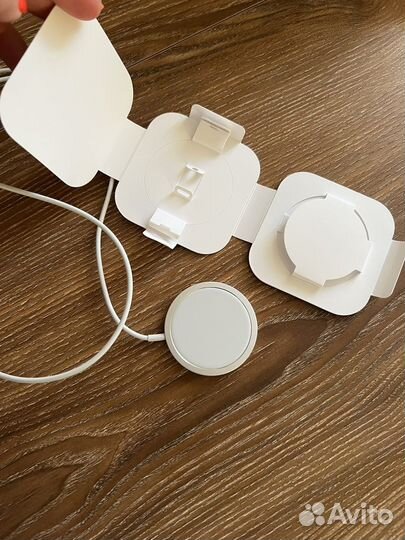 Беспроводная зарядка Apple