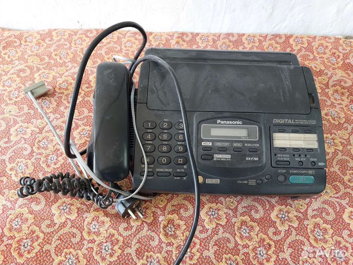 Телефон-факс Panasonic KX-F780BX