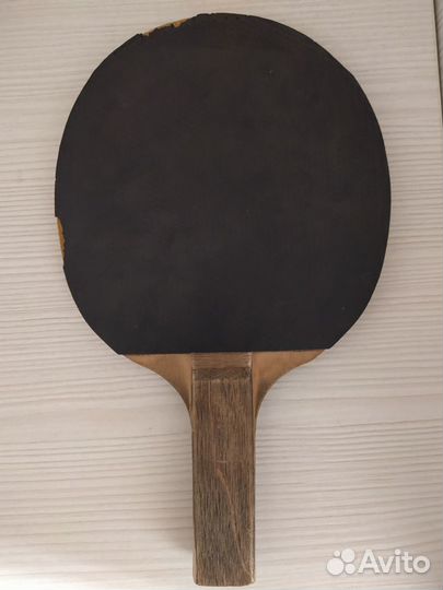 Теннисная ракетка