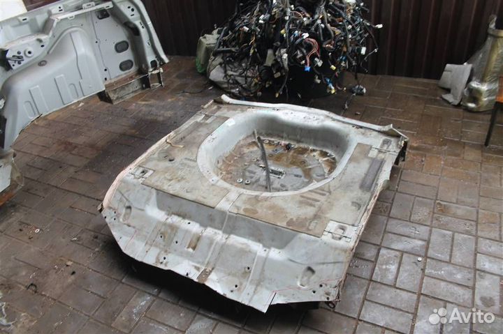 Панель задняя Ford Focus 3 2011