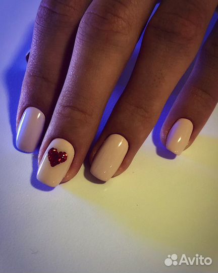 Маникюр, педикюр