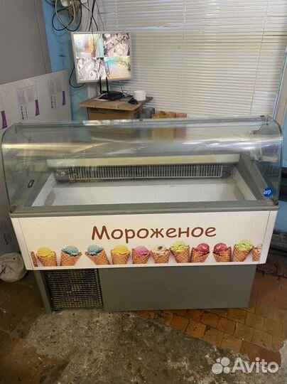 Морозильная витрина для мороженого
