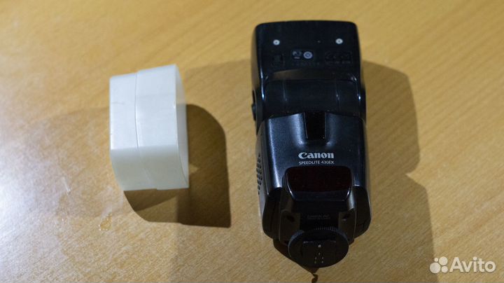 Вспышка Canon SpeedLite 430EX