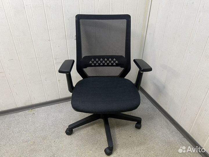 Компьютерное кресло Бюрократ 611 офисное 13 шт