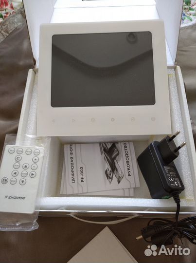 Фоторамка цифровая PF 803 Digma