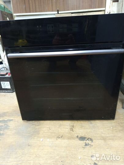 Духовой шкаф