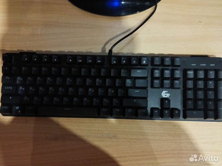 Игровая механическая клавиатура